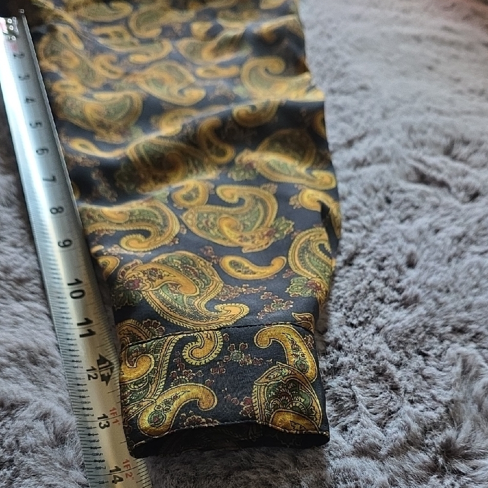 VTG Ellen Tracy Navy/Black and Gold Paisley Blouse Size 8 - Picture 12 of 13